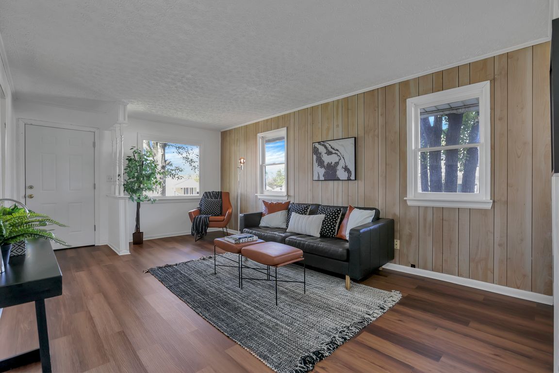 next background image