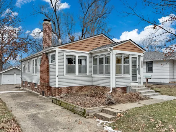 727 37th St, Des Moines, IA 50312