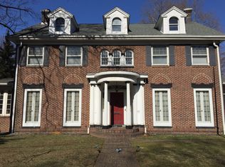 431 Henderson Ave, Staten Island, NY 10310