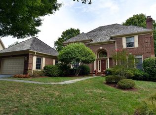 5 Willow Gate Ct, Bethesda, MD 20817