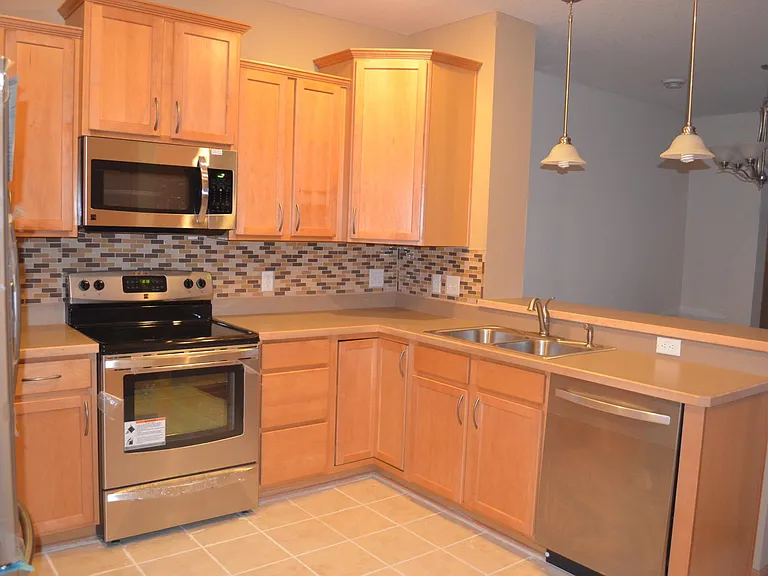 13784 Atwood Ave — Photo 25
