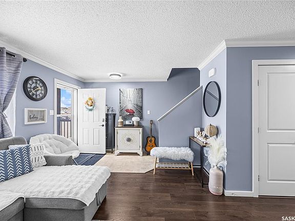4th image of UNIT 34-235 Rosewood BOULEVARD E