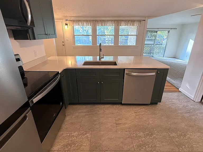 2126 Kessler Cir — Photo 8