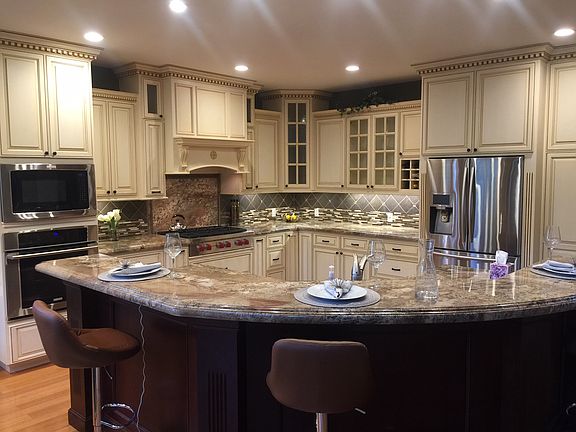 2nd image of 2238 Weston Dr