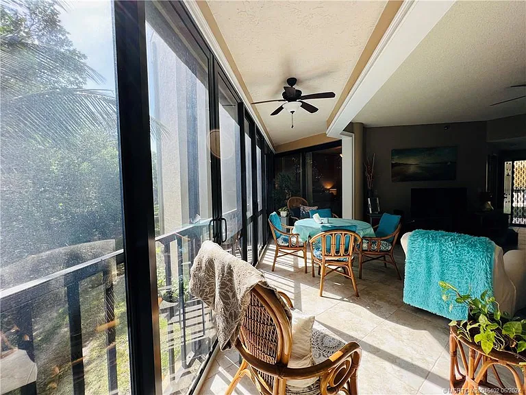 221 NE Plantation Rd #215 — Photo 24