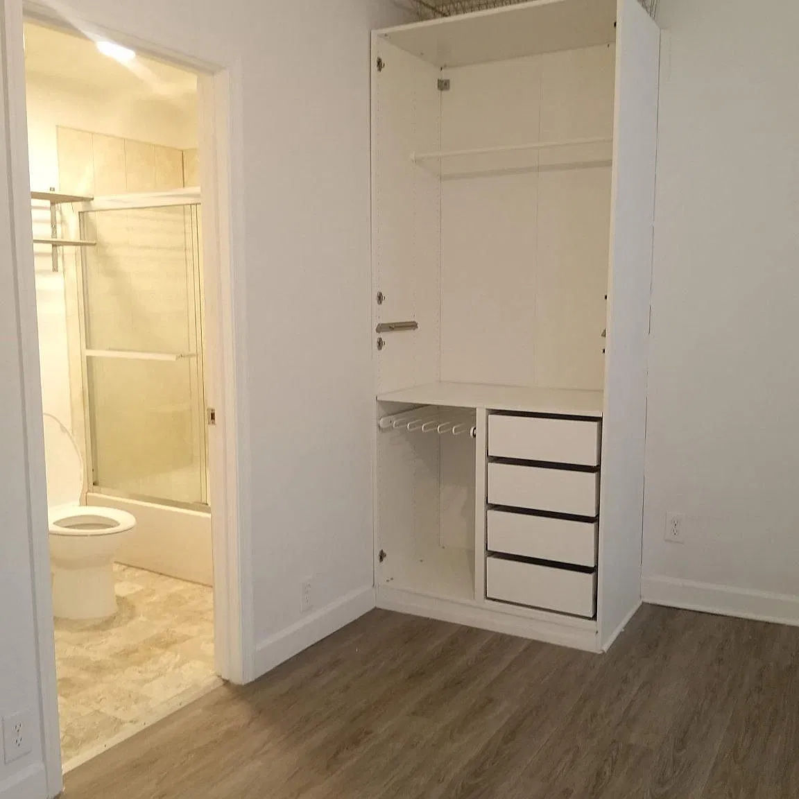 2 bed, 2.0 bath, 830 sqft, $1,800 — Photo 3