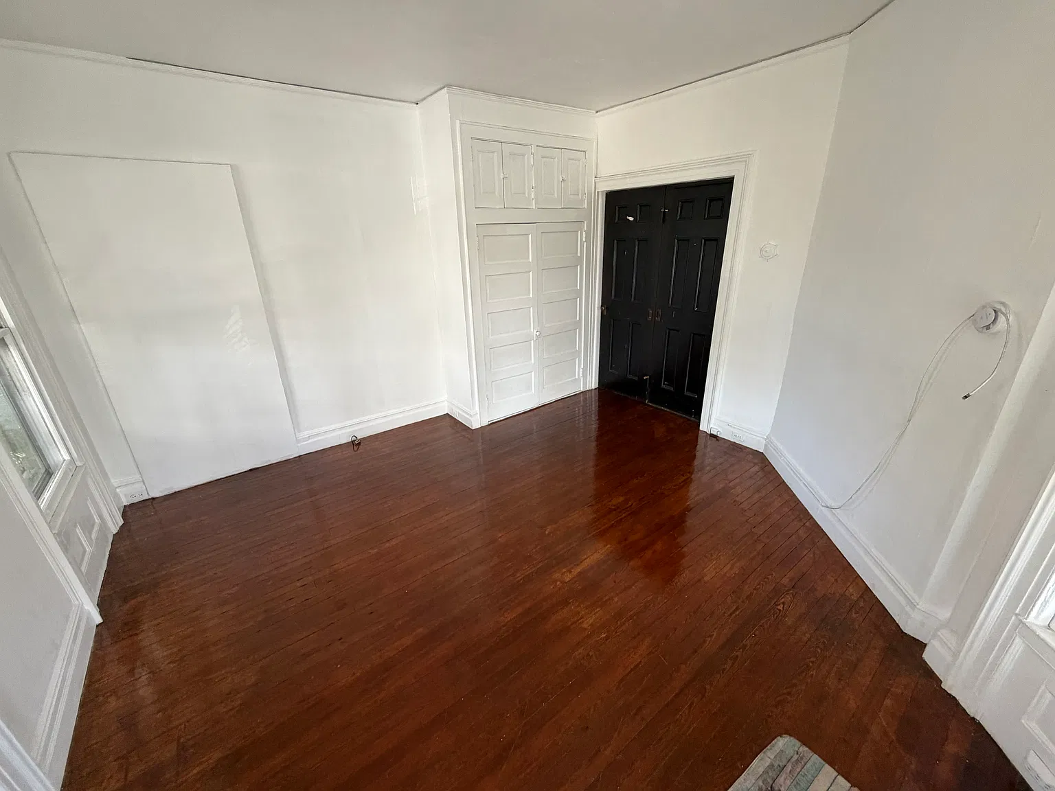 1 bed, 739 sqft, $2,100 — Photo 2