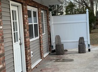 406 Liberty St #2, Pawcatuck, CT 06379