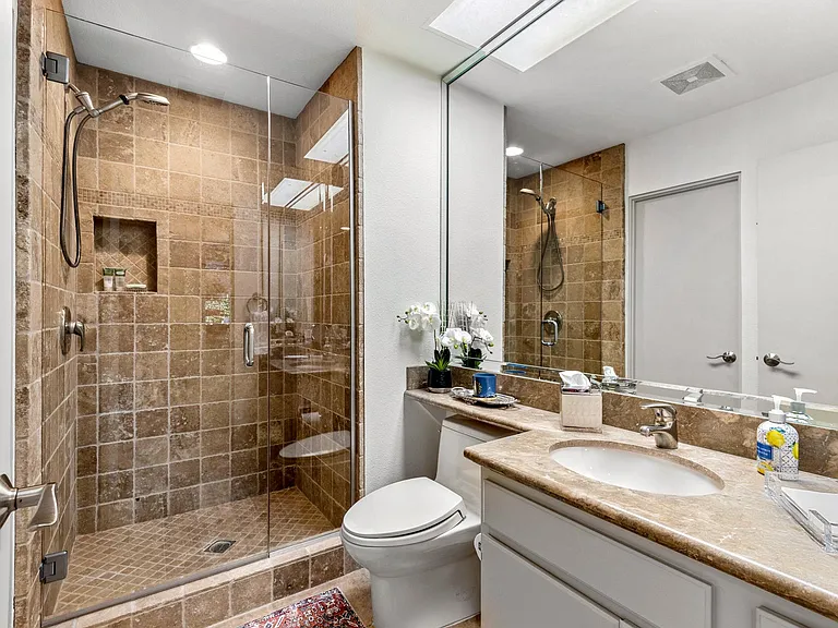 303 Forest Hills Dr — Photo 43