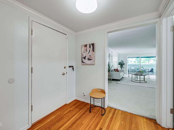 2nd image of 767 S Orange Grove Blvd APT 1