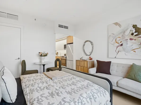 170 Freeman Street image 6 of 15