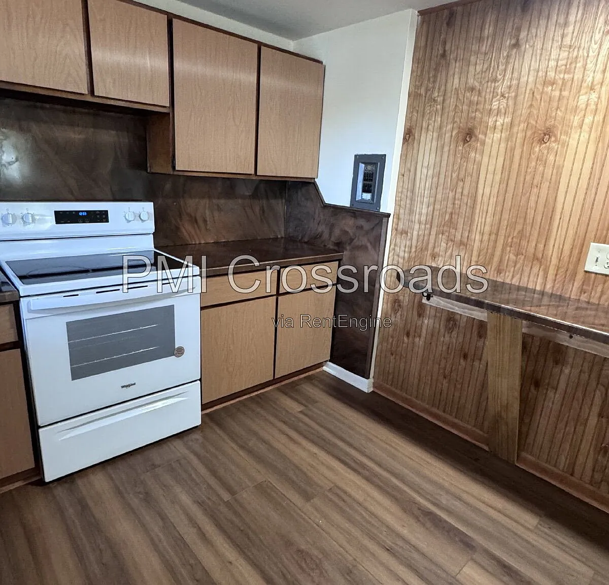 2 bed, 1.0 bath, 700 sqft, $1,029 — Photo 1