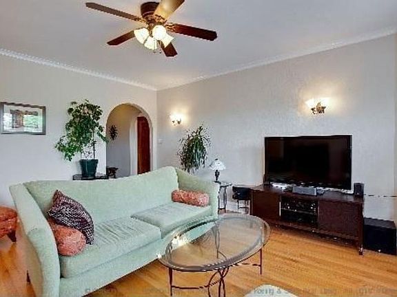 3rd image of 4124 N Kedvale Ave APT 101