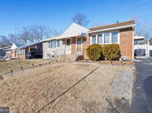 703 17th Ave, Prospect Park, PA 19076