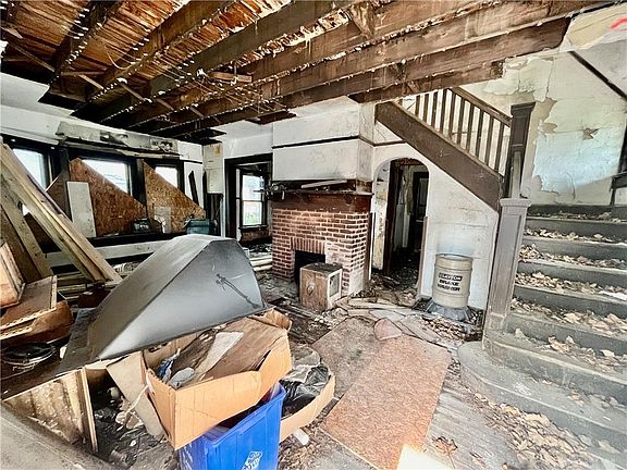 5th image of 14 Parnell Ave