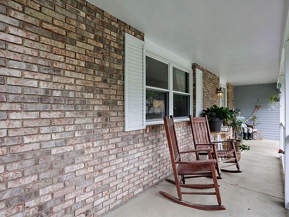 5th image of 7687 Foxboro Ct
