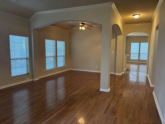 4th image of 552 Palomino Way