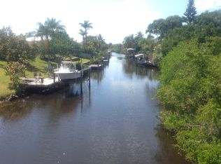 612 SE Seahouse Dr, Pt Saint Lucie, FL 34953