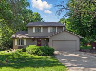 140 Briar Ridge Dr, Council Bluffs, IA 51503