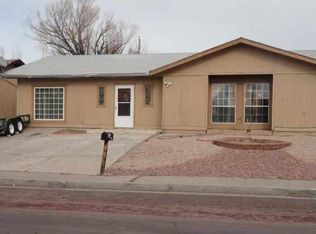 705 Stagecoach Rd, Gallup, NM 87301