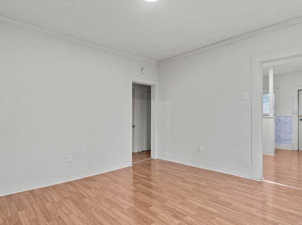 fort-wayne-indiana-73138904 picture