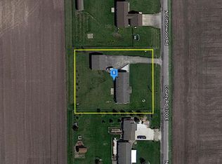 3003 N Cottonwood Rd, Urbana, IL 61802