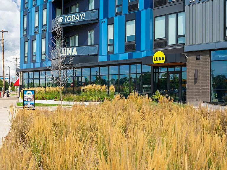 Luna Apartments — Photo 8