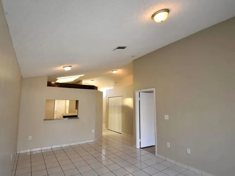 10060 SW 222nd St — Photo 1