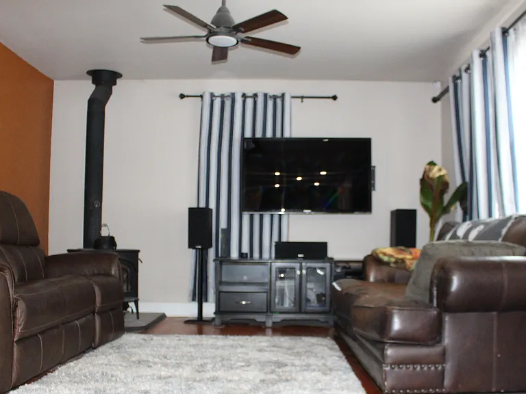 72 Loaldo Dr — Photo 6
