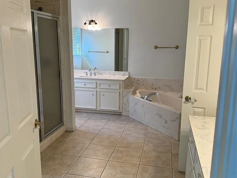 120 Hiwon Dr — Photo 27