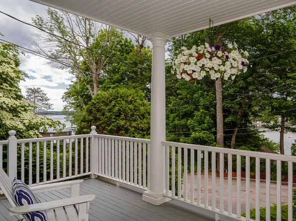 195 Beauchamp Point Road, Rockport, ME 04856