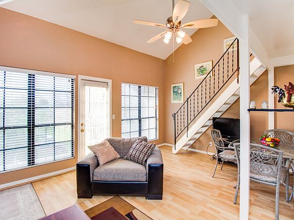 3rd image of 8888 N 47th Ave APT 202