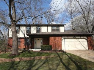 13173 Huntercreek Ridge Rd, Saint Louis, MO 63131