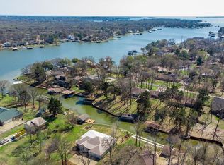 116 Oak St, Mabank, TX 75156