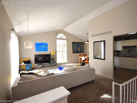 3rd image of 1141 Pine Ridge Ct