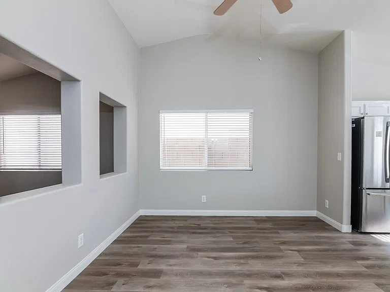 2037 Madica Ave — Photo 5