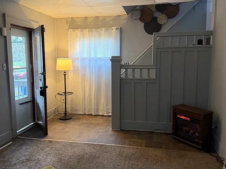 898 Haynes St — Photo 6