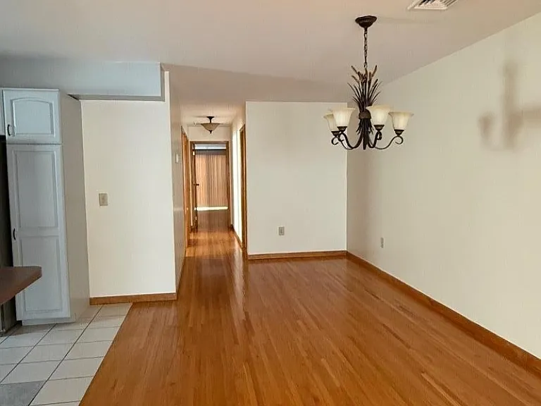76 Van Buren St #2 — Photo 5