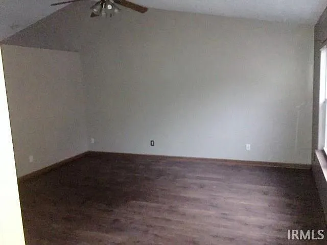 3 bed, 2.0 bath, 1216 sqft, $1,640 — Photo 3