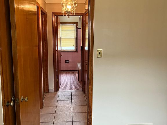 4th image of 6802 Kingsbury St