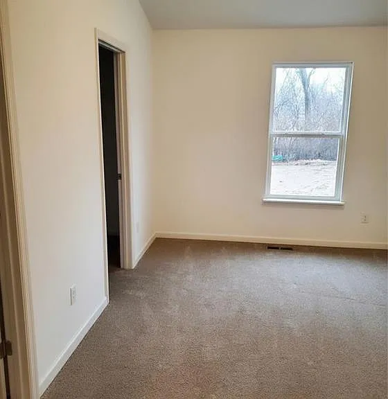 3611 Welland Ave — Photo 10