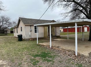 205 S Main St, Kingston, OK 73439