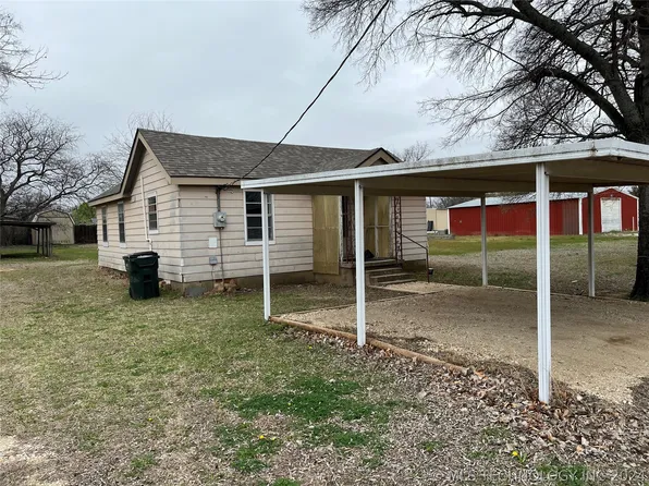 205 S Main St, Kingston, OK 73439