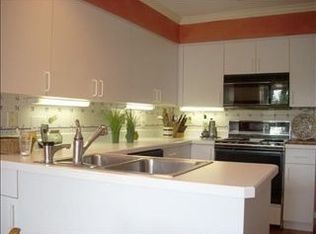 1 Saratoga Cir, Saratoga Springs, NY 12866