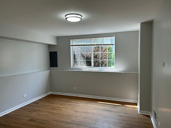 3rd image of 150 Enclave Cir Unit E