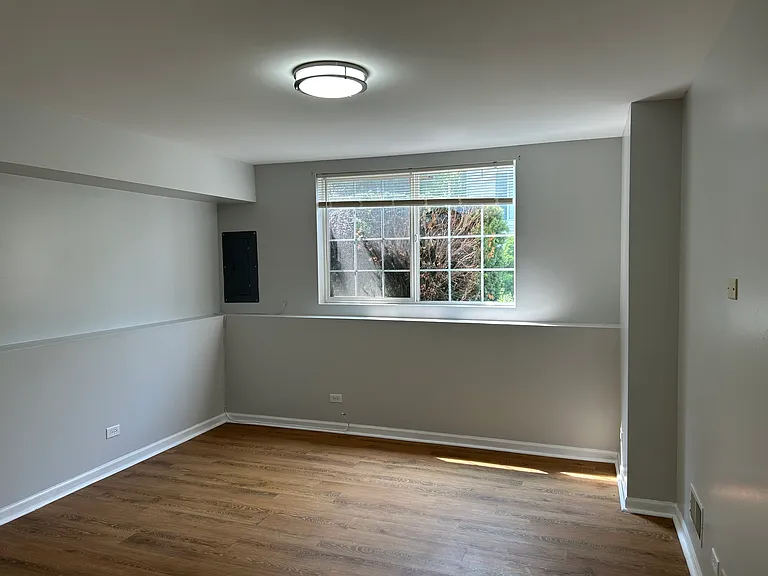 150 Enclave Cir #E — Photo 3