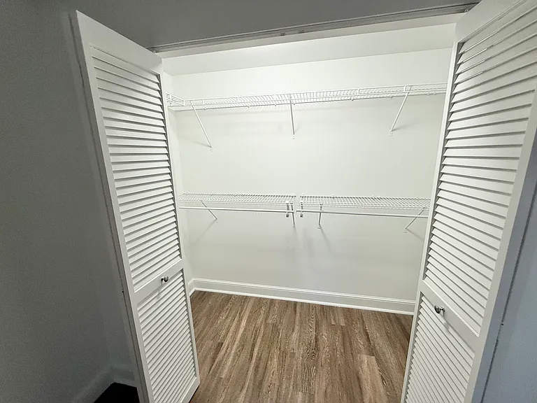 255 Evernia St #1011 — Photo 16