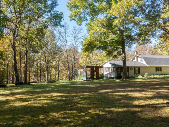542 Laurel Rd, Crossville, TN 38555