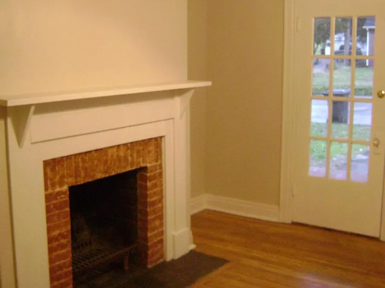 202 W 6th Ave #B — Photo 2