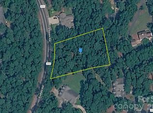 1685 E Indiana Ave, Southern pines, NC 28387